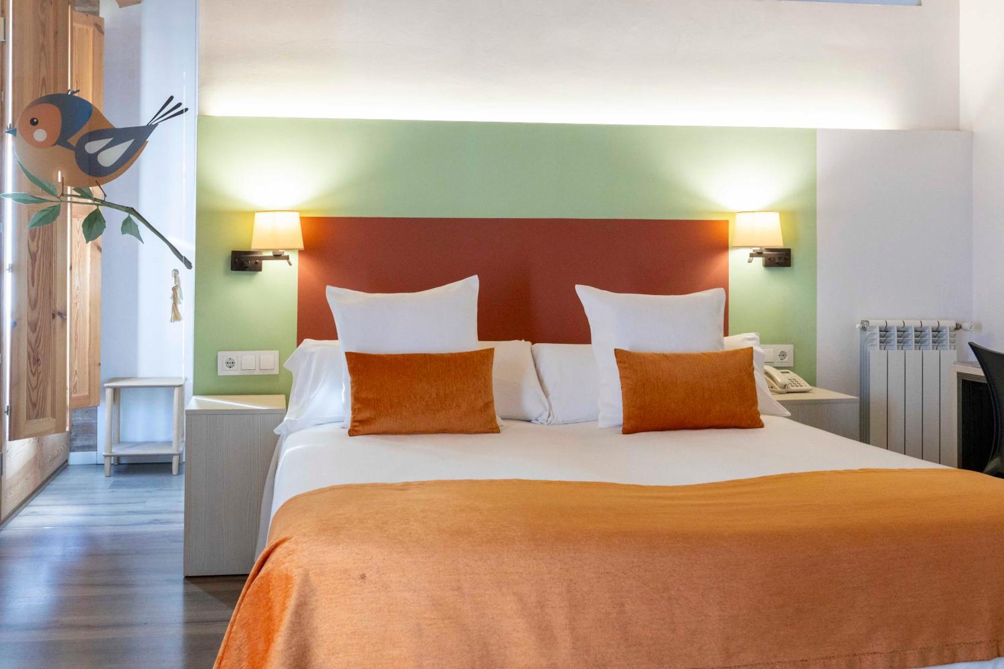 Hotel La Freixera Сольсона Экстерьер фото