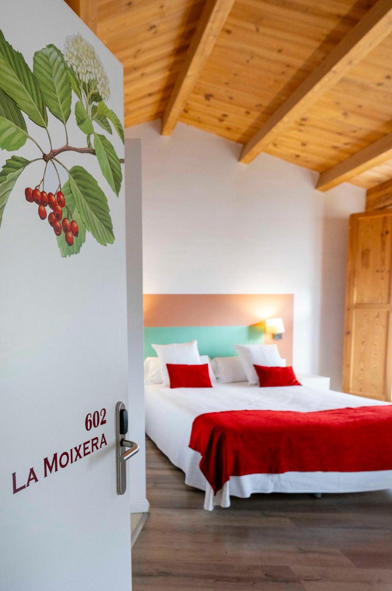 Hotel La Freixera Сольсона Экстерьер фото