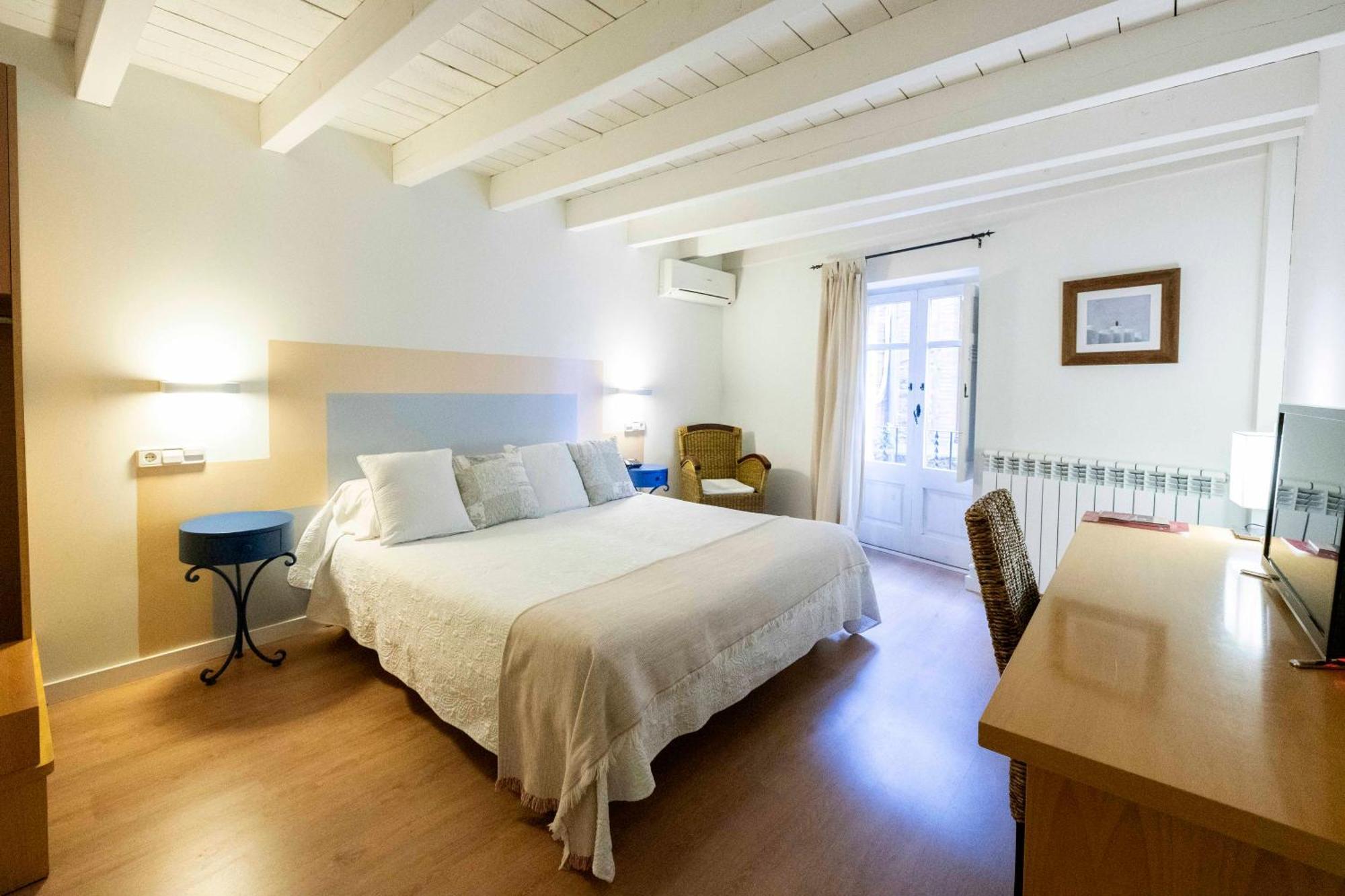 Hotel La Freixera Сольсона Экстерьер фото