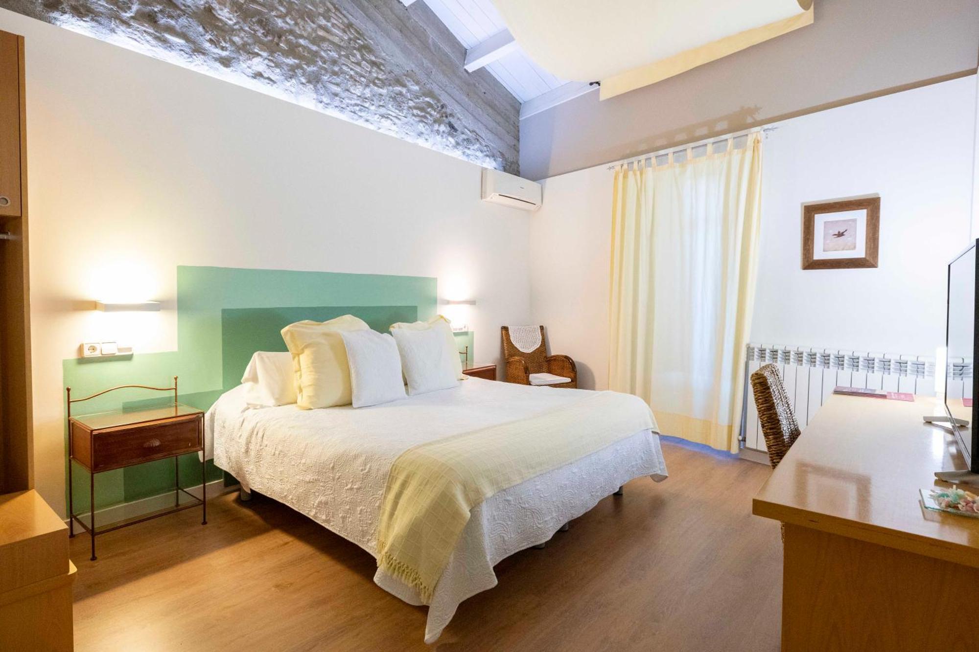 Hotel La Freixera Сольсона Экстерьер фото
