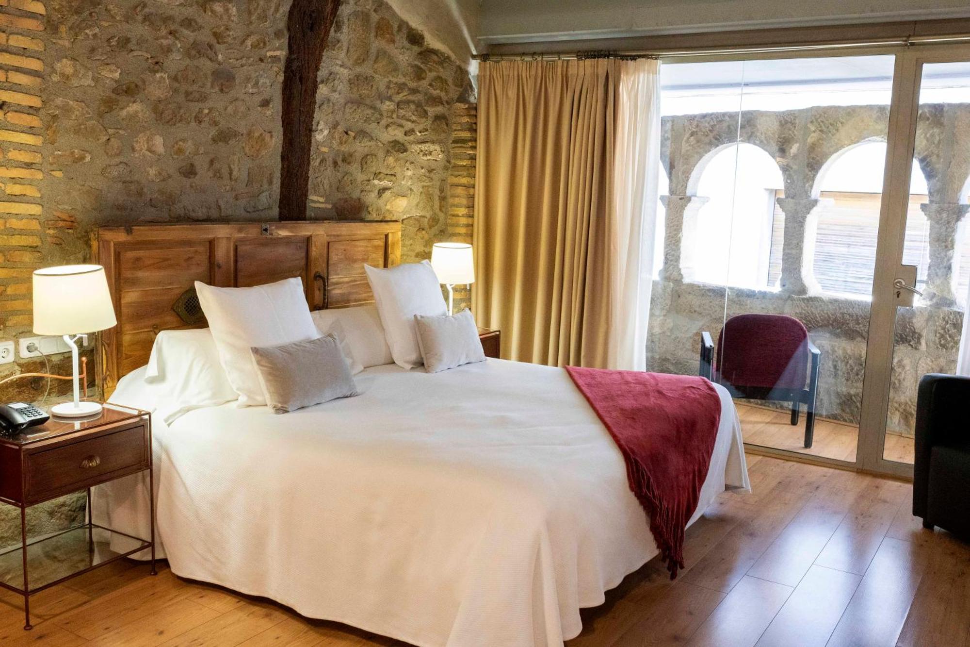 Hotel La Freixera Сольсона Экстерьер фото