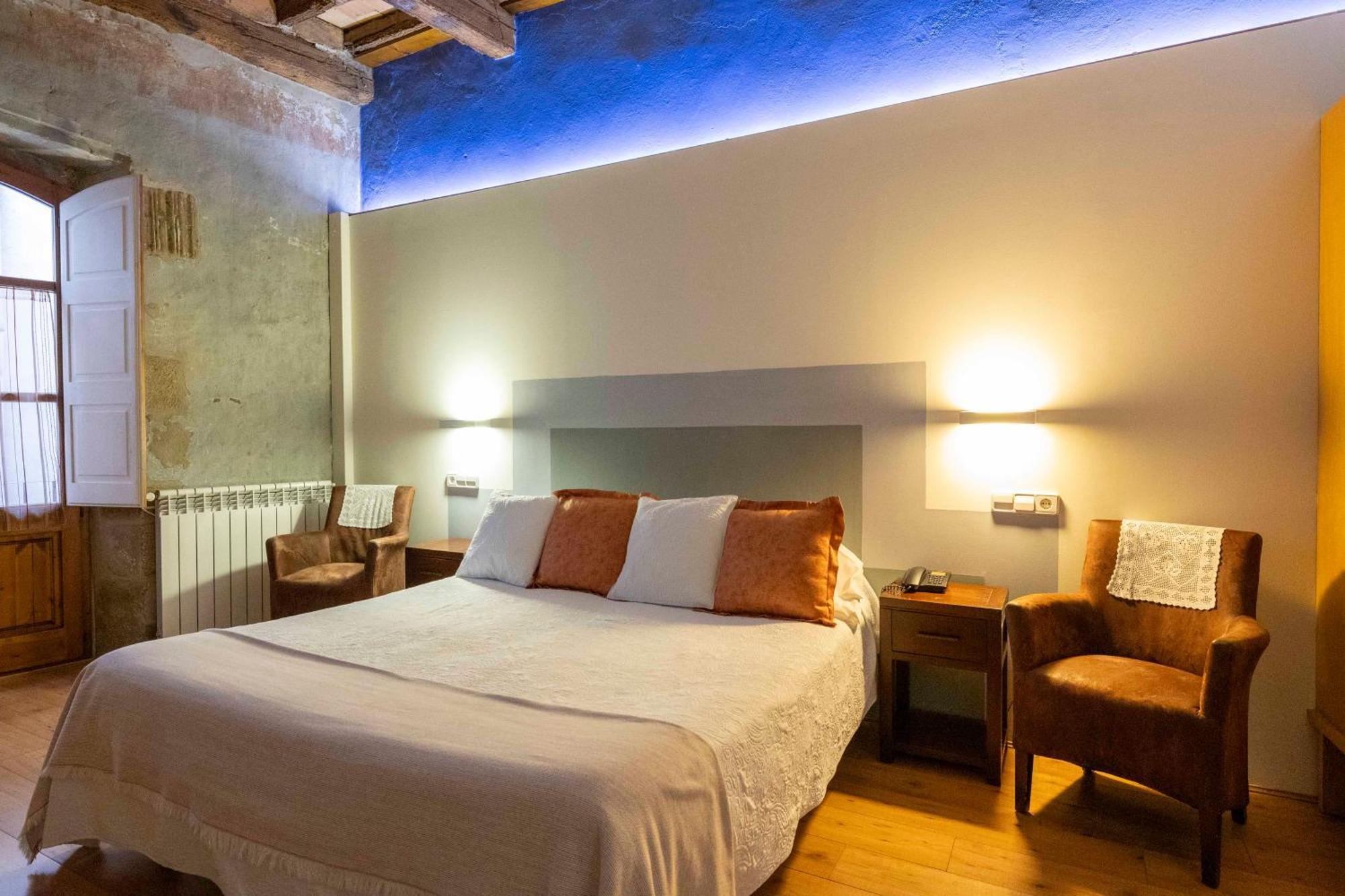 Hotel La Freixera Сольсона Экстерьер фото