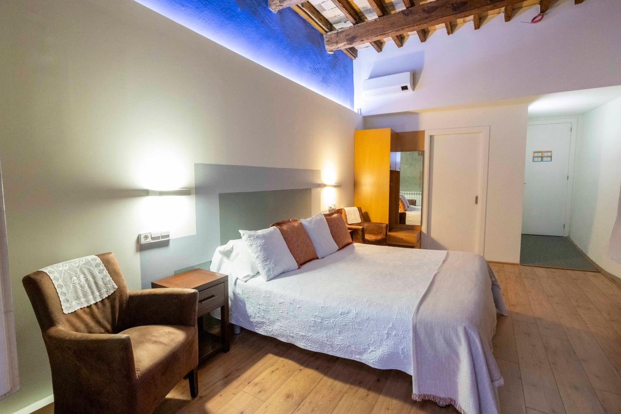 Hotel La Freixera Сольсона Экстерьер фото