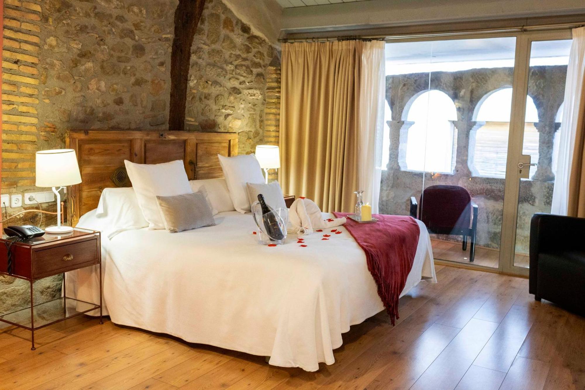 Hotel La Freixera Сольсона Экстерьер фото